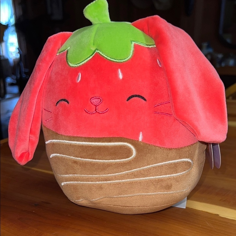 Squishmallow Easter 2025 12 inch Gunda the Chocolate Dipped Strawberry Bunny NEW
